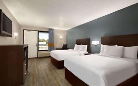 Baymont By Wyndham Wilmington